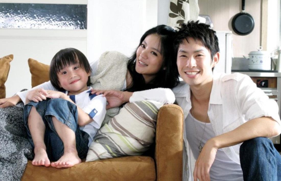 练习告别人生每个阶段:“各个时期的自己,都有可爱又值得赞许的地方” 内容图2 女神网-大潮社TV实时追踪属于女人新资讯的综合网站! 练习告别人生每个阶段:“各个时期的自己,都有可爱又值得赞许的地方” 女人观点 图2张