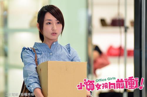 女人天生就爱胡思乱想吗?厘清 6 个困扰女性的症结点,这些在乎都是社会造成的 ! 内容图5 女神网-大潮社TV实时追踪属于女人新资讯的综合网站! 女人天生就爱胡思乱想吗?厘清 6 个困扰女性的症结点,这些在乎都是社会造成的 ! 女人观点 图5张