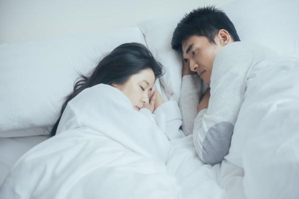 真爱是他能够欣赏不完美的你:成熟的爱情不会有勉强,只有 100% 的包容与接纳 内容图3 女神网-大潮社TV实时追踪属于女人新资讯的综合网站! 真爱是他能够欣赏不完美的你:成熟的爱情不会有勉强,只有 100% 的包容与接纳 女人观点 图3张