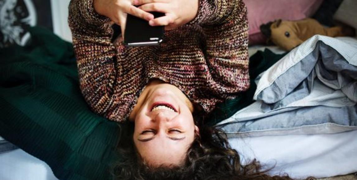 “离线”吧:随时都在不是我们的义务,真正的朋友不会在乎你回讯息的速度! 内容图1 女神网-大潮社TV实时追踪属于女人新资讯的综合网站! “离线”吧:随时都在不是我们的义务,真正的朋友不会在乎你回讯息的速度! 女人观点 图1张