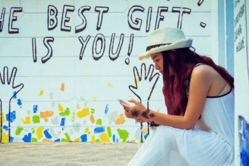 从情绪勒索的漩涡逃出：别再透过“付出”讨爱！先爱自己自然有人爱你