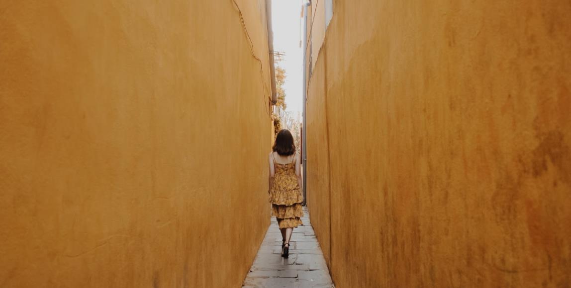 找寻丢失的生活:30 岁开始,我走慢了周遭的风景,试着拼凑出完整的自己 内容图1 女神网-大潮社TV实时追踪属于女人新资讯的综合网站! 找寻丢失的生活:30 岁开始,我走慢了周遭的风景,试着拼凑出完整的自己 女人观点 图1张