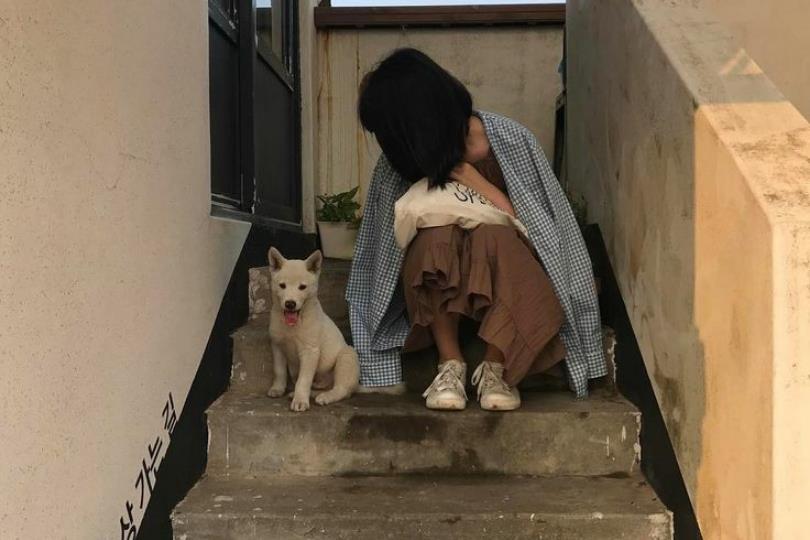 对于痛苦,每个人的忍受程度不同,别再说“和谁相比,你已经很幸福了” 内容图2 女神网-大潮社TV实时追踪属于女人新资讯的综合网站! 对于痛苦,每个人的忍受程度不同,别再说“和谁相比,你已经很幸福了” 女人观点 图2张