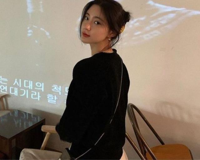 女生“交友软件”使用 4 须知:一昧高冷矜持不讨喜,分辩渣男果断切割 内容图4 女神网-大潮社TV实时追踪属于女人新资讯的综合网站! 女生“交友软件”使用 4 须知:一昧高冷矜持不讨喜,分辩渣男果断切割 女人观点 图4张