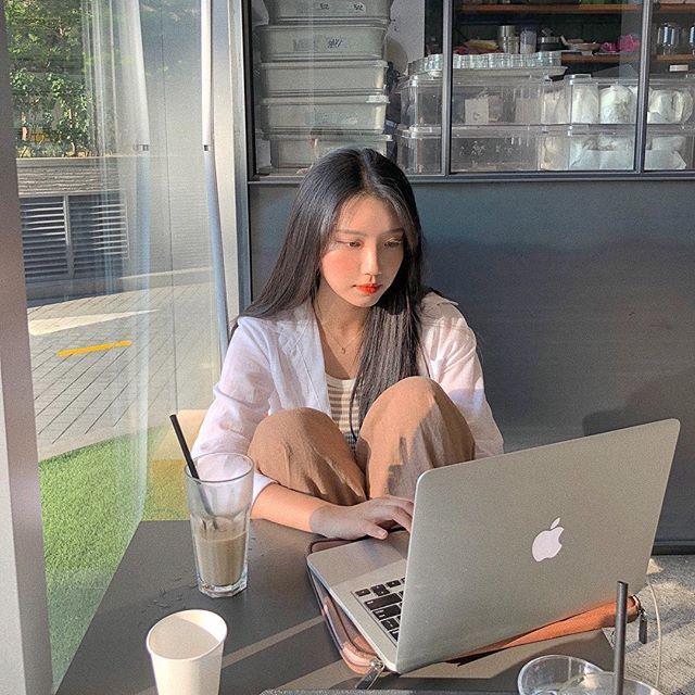 30 岁后“应该”是什么样子?每个人观点、目标不同,“阶段性人生”是参考不是绝对! 内容图3 女神网-大潮社TV实时追踪属于女人新资讯的综合网站! 30 岁后“应该”是什么样子?每个人观点、目标不同,“阶段性人生”是参考不是绝对! 女人观点 图3张