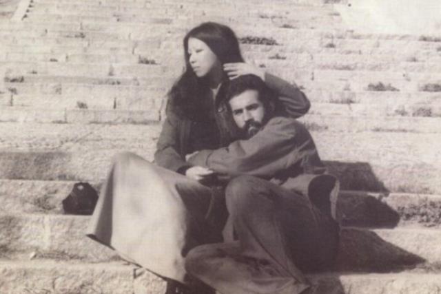 结婚没花束就用芹菜代替?作家三毛逝世 30 周年,引领读者探究作家的人生哲学 内容图6 女神网-大潮社TV实时追踪属于女人新资讯的综合网站! 结婚没花束就用芹菜代替?作家三毛逝世 30 周年,引领读者探究作家的人生哲学 女人观点 图6张