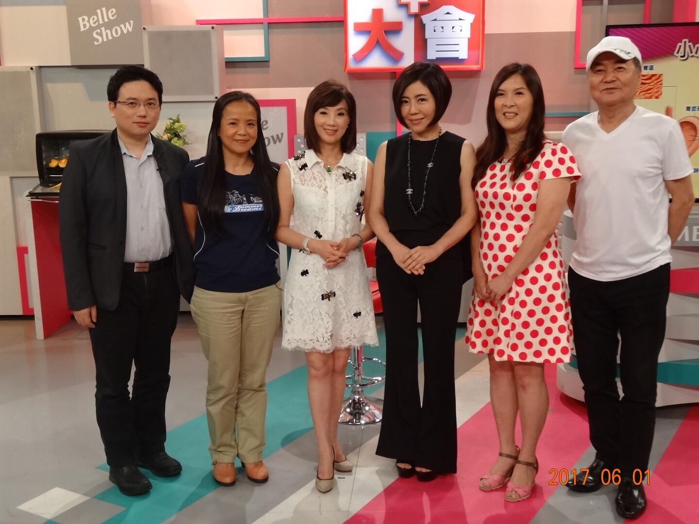 行医路上最深刻的风景,是女人特有的坚韧!吴明珠:“因为她们,让我同样以身为女性为荣!” 内容图6 女神网-大潮社TV实时追踪属于女人新资讯的综合网站! 行医路上最深刻的风景,是女人特有的坚韧!吴明珠:“因为她们,让我同样以身为女性为荣!” 更多学堂 图6张