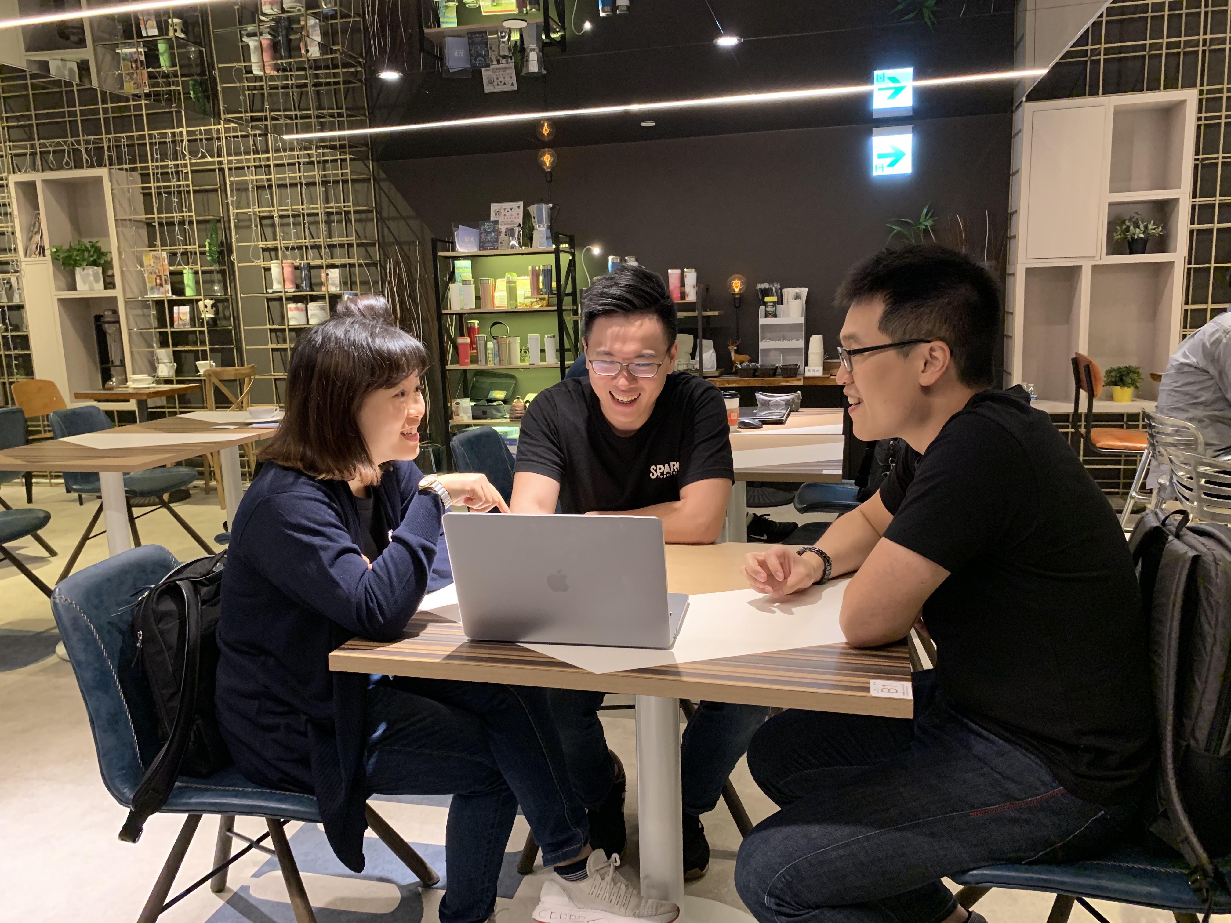 高蛋白食品不只健身族群能吃!他们 3 人立志反转大众印象,让美味的食物更健康 内容图6 女神网-大潮社TV实时追踪属于女人新资讯的综合网站! Meeting .jpg