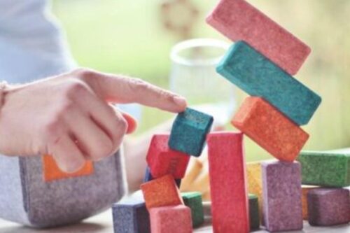 【职场练功】：面临转职低潮 3 问题，你需要“推倒积木再重新组装”，用所有的时间快乐