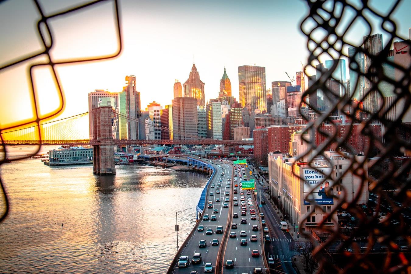 【职场练功】:面临转职低潮 3 问题,你需要“推倒积木再重新组装”,用所有的时间快乐 内容图2 女神网-大潮社TV实时追踪属于女人新资讯的综合网站! photo-1549758044-2acfcc2b5cf5.jpg