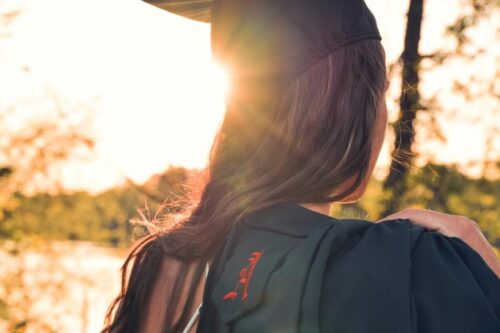 【职场新手村】：走出求职的 4 大盲点误区，从最佳打击点中找寻适合自己的“甜蜜点”