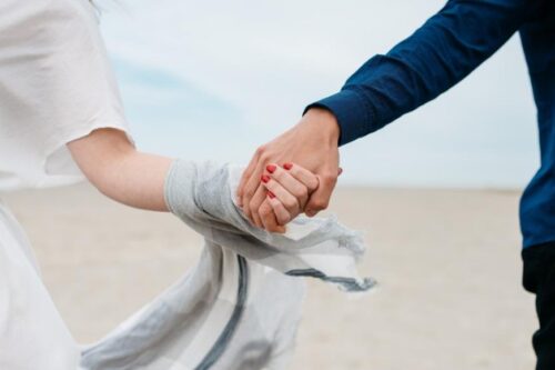 夫妻创业甘苦谈：与最亲密的“他”，难道就要因此分开了吗？