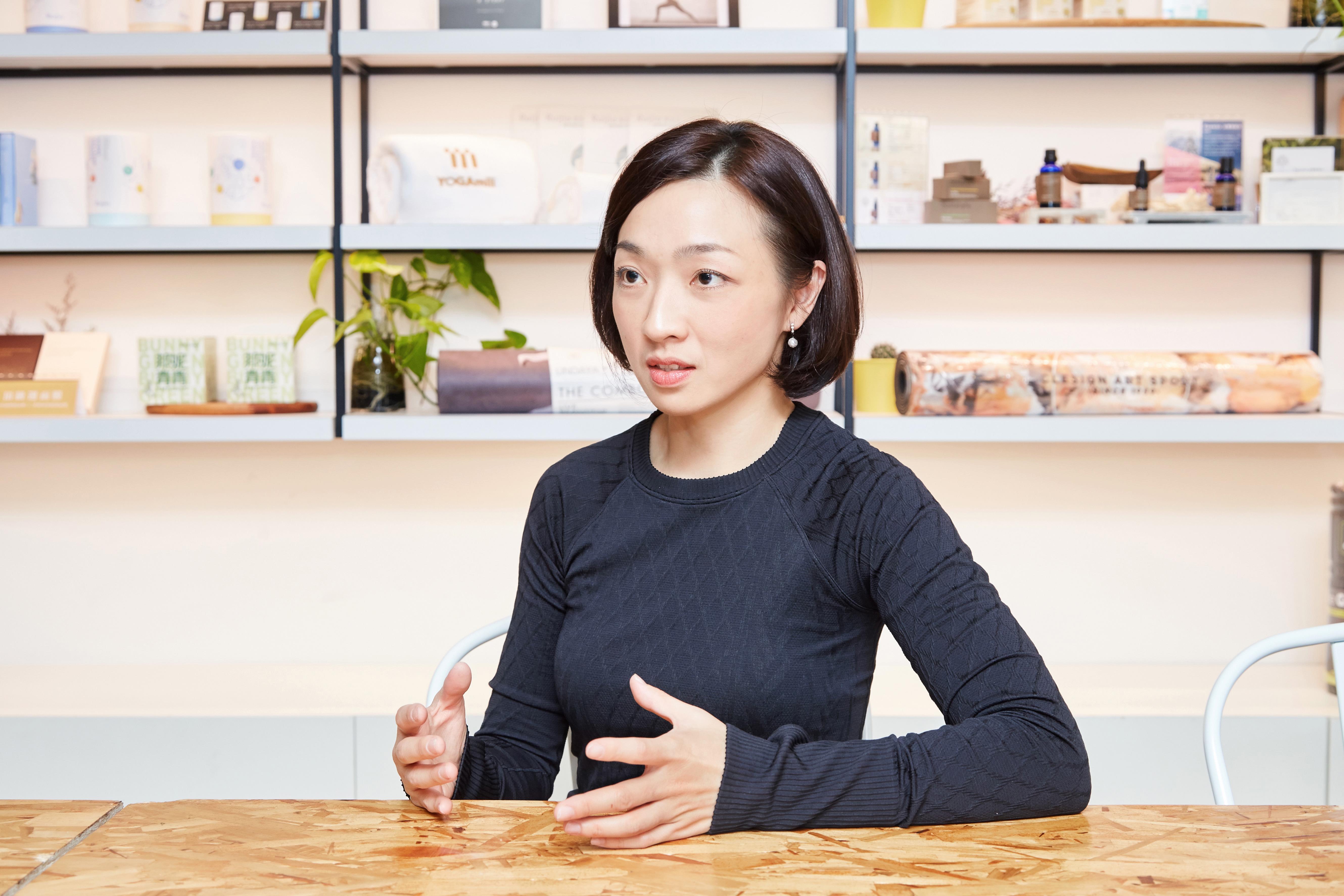 接触 3 个月就决定创业:YOGAmiii 瑜伽迷创办人曾琬媛创小班制教学空间,带你重新认识瑜伽 内容图2 女神网-大潮社TV实时追踪属于女人新资讯的综合网站! 接触 3 个月就决定创业:YOGAmiii 瑜伽迷创办人曾琬媛创小班制教学空间,带你重新认识瑜伽 更多学堂 图2张