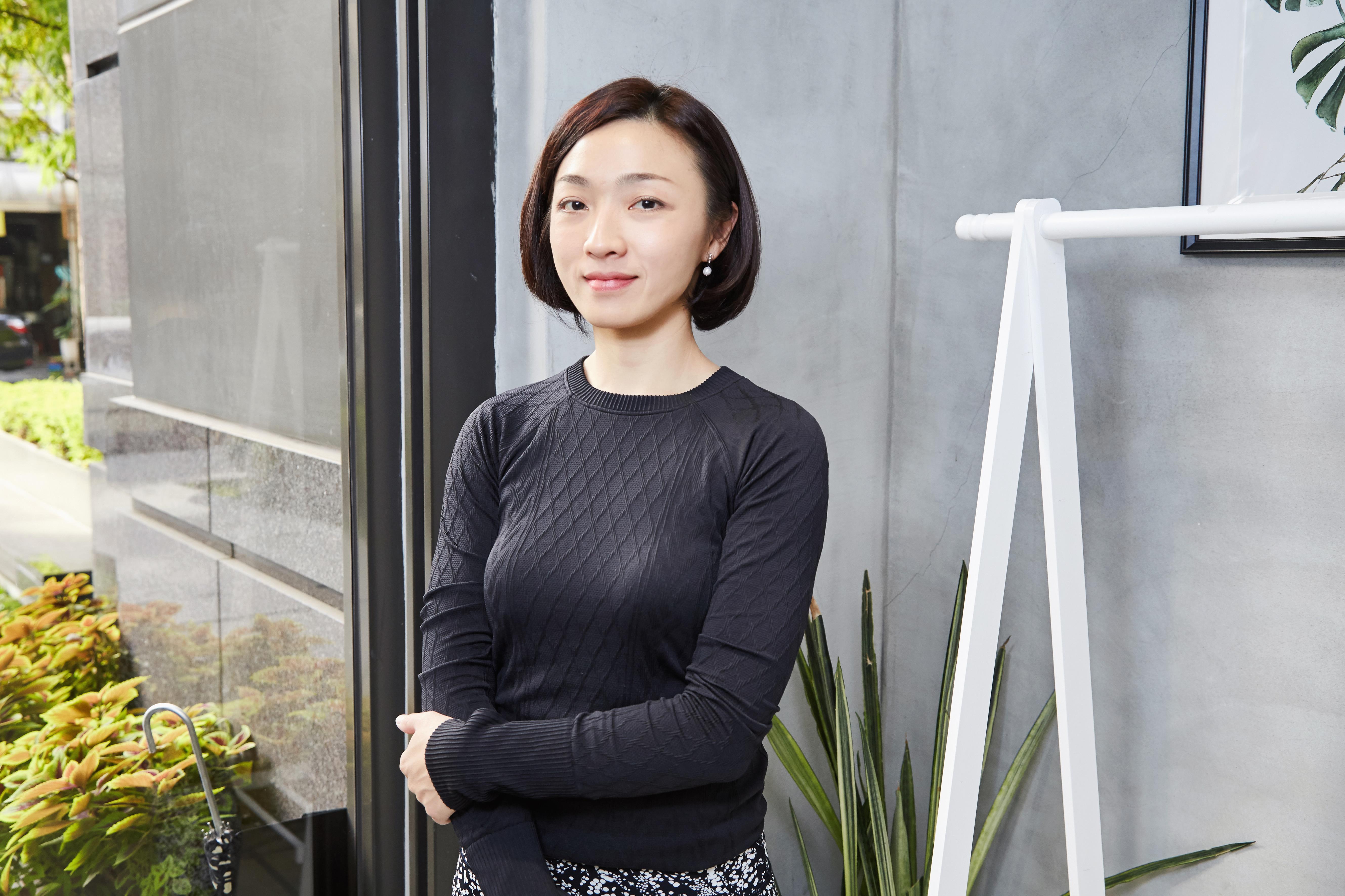 接触 3 个月就决定创业:YOGAmiii 瑜伽迷创办人曾琬媛创小班制教学空间,带你重新认识瑜伽 内容图3 女神网-大潮社TV实时追踪属于女人新资讯的综合网站! 接触 3 个月就决定创业:YOGAmiii 瑜伽迷创办人曾琬媛创小班制教学空间,带你重新认识瑜伽 更多学堂 图3张