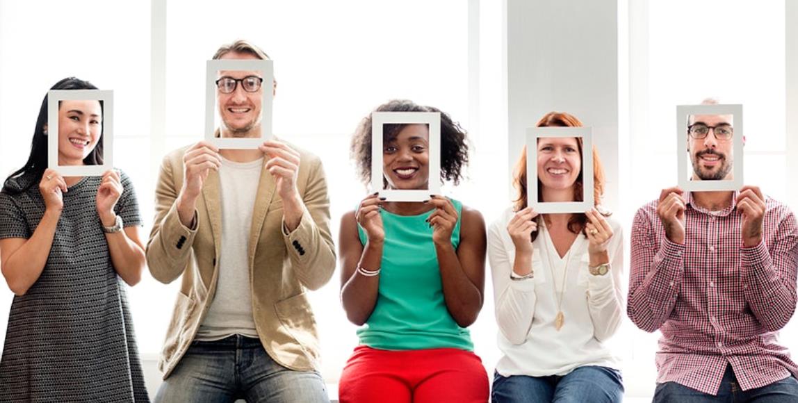 职场要领:肯定自己的价值,远比在意别人的不满意来得重要! 内容图1 女神网-大潮社TV实时追踪属于女人新资讯的综合网站! 职场要领:肯定自己的价值,远比在意别人的不满意来得重要! 更多学堂 图1张