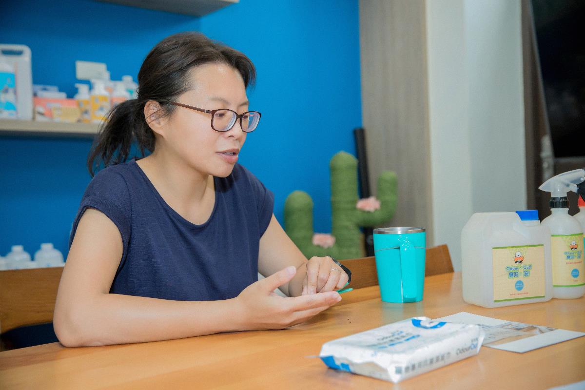 毛孩之于我,它们是家人不是宠物!臭味滚 ODOUT 创办人夏绫那:“品牌理念全都源自于一份珍贵的爱” 内容图7 女神网-大潮社TV实时追踪属于女人新资讯的综合网站! 毛孩之于我,它们是家人不是宠物!臭味滚 ODOUT 创办人夏绫那:“品牌理念全都源自于一份珍贵的爱” 更多学堂 图7张