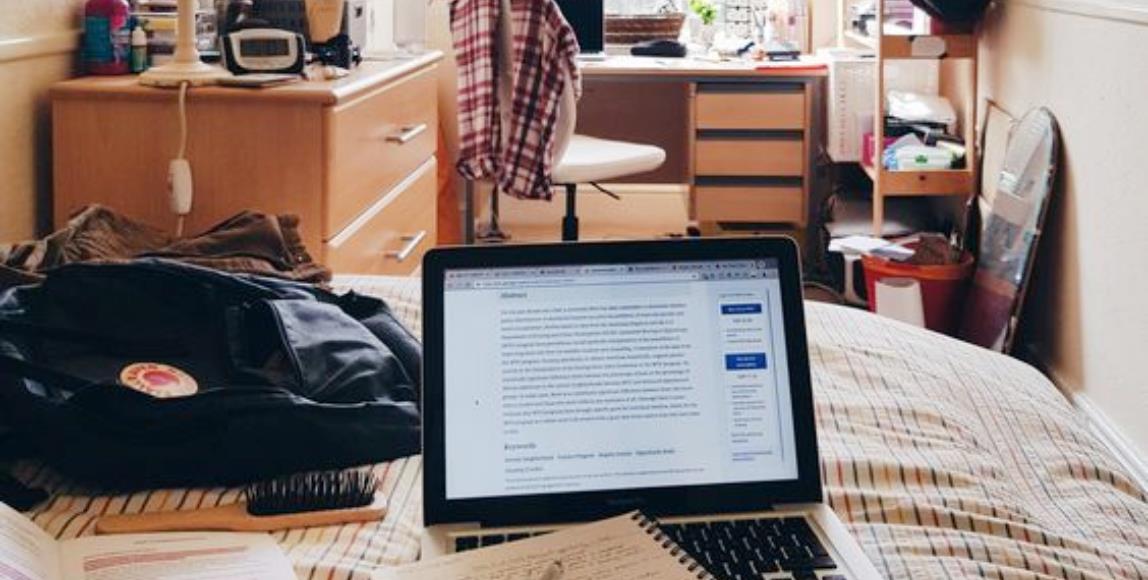 Home Office 在家办公因应对策!4 个战胜惰性的高效率心法,远距工作、自由工作者也适用 内容图1 女神网-大潮社TV实时追踪属于女人新资讯的综合网站! Home Office 在家办公因应对策!4 个战胜惰性的高效率心法,远距工作、自由工作者也适用 更多学堂 图1张