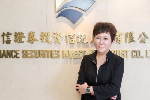 闯荡商场 20 年，台中银投信总经理李亚玫：“当你发自内心的‘互相’，便是成功的第一步”