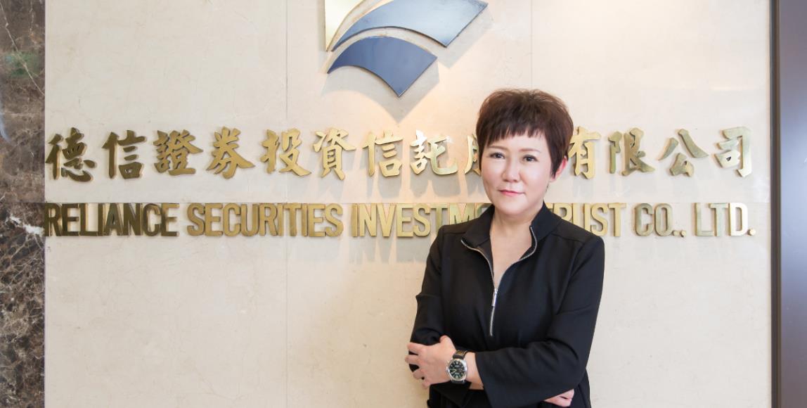 闯荡商场 20 年,台中银投信总经理李亚玫:“当你发自内心的‘互相’,便是成功的第一步” 内容图1 女神网-大潮社TV实时追踪属于女人新资讯的综合网站! 闯荡商场 20 年,台中银投信总经理李亚玫:“当你发自内心的‘互相’,便是成功的第一步” 更多学堂 图1张