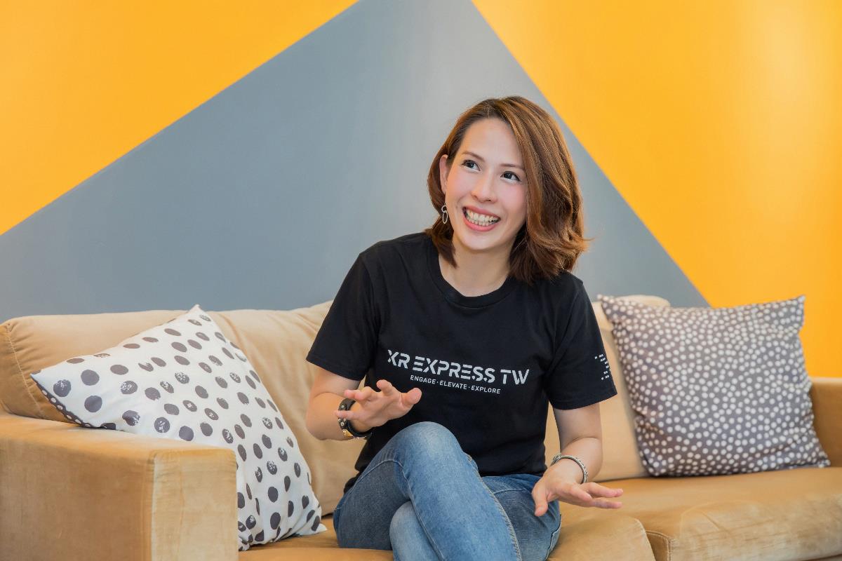 化不可能为可能!Digi Space 共创空间总经理 Cori 推动“虚拟产业” Make dreams come true 内容图2 女神网-大潮社TV实时追踪属于女人新资讯的综合网站! 化不可能为可能!Digi Space 共创空间总经理 Cori 推动“虚拟产业” Make dreams come true 更多学堂 图2张