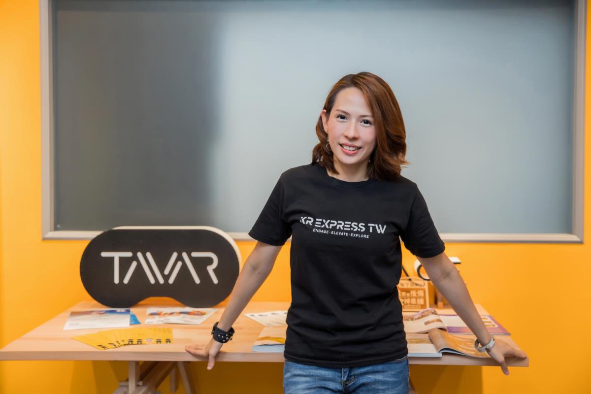 化不可能为可能!Digi Space 共创空间总经理 Cori 推动“虚拟产业” Make dreams come true 内容图8 女神网-大潮社TV实时追踪属于女人新资讯的综合网站! 化不可能为可能!Digi Space 共创空间总经理 Cori 推动“虚拟产业” Make dreams come true 更多学堂 图8张