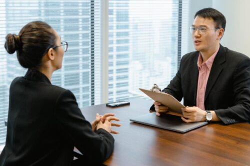 没相关经验就没资格谈薪水？“议价”的 10 大迷思：了解市场行情，掌握自己的筹码