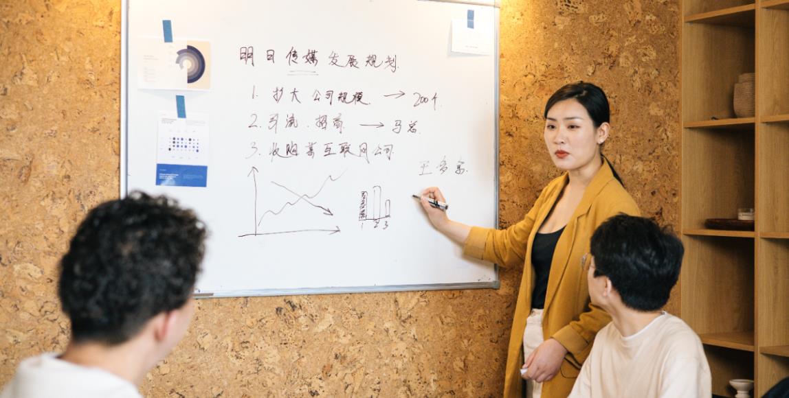 贵人并非都是好人!顺势接受“逆增上缘”,经营转折点的磨练,成就未来更好的自己 内容图1 女神网-大潮社TV实时追踪属于女人新资讯的综合网站! 贵人并非都是好人!顺势接受“逆增上缘”,经营转折点的磨练,成就未来更好的自己 更多学堂 图1张