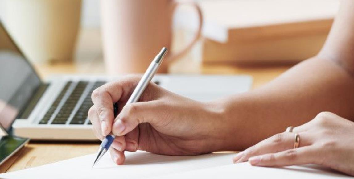 别再写错的履历!工作经验怎么写?洪雪珍:“8 成的人都犯了这 3 个错误。” 内容图1 女神网-大潮社TV实时追踪属于女人新资讯的综合网站! 别再写错的履历!工作经验怎么写?洪雪珍:“8 成的人都犯了这 3 个错误。” 更多学堂 图1张