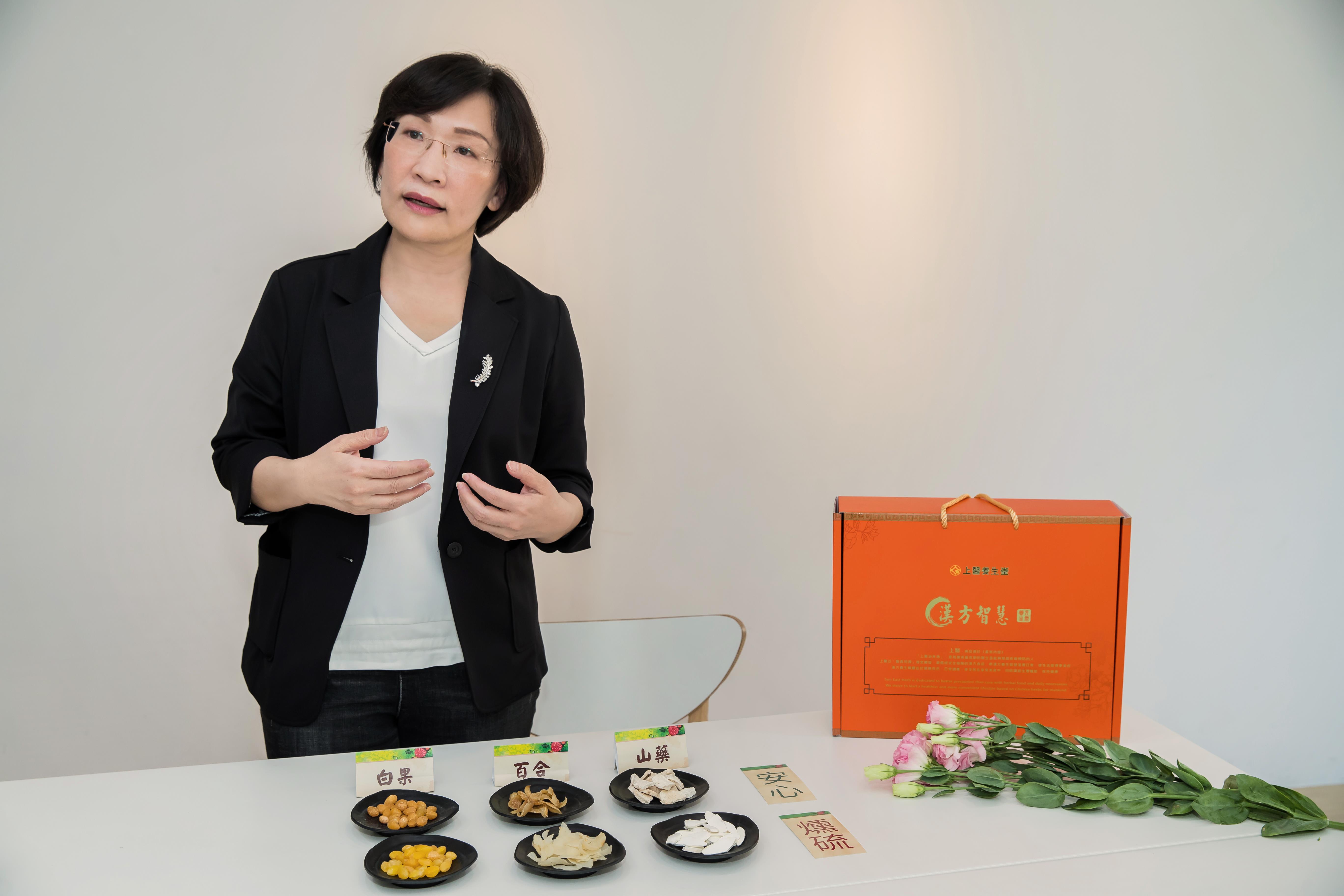 从职业走向志业。科达制药暨上医养生堂副总陈美玲让汉方养生,用健康、安心与消费者对话 内容图6 女神网-大潮社TV实时追踪属于女人新资讯的综合网站! 从职业走向志业。科达制药暨上医养生堂副总陈美玲让汉方养生,用健康、安心与消费者对话 更多学堂 图6张