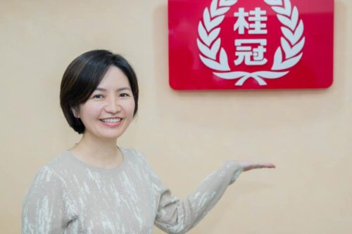 从食品走向服务的企业愿景！桂冠食品总经理王亚伦贯彻“餐桌文化”传递情感温度，凝聚家人关系