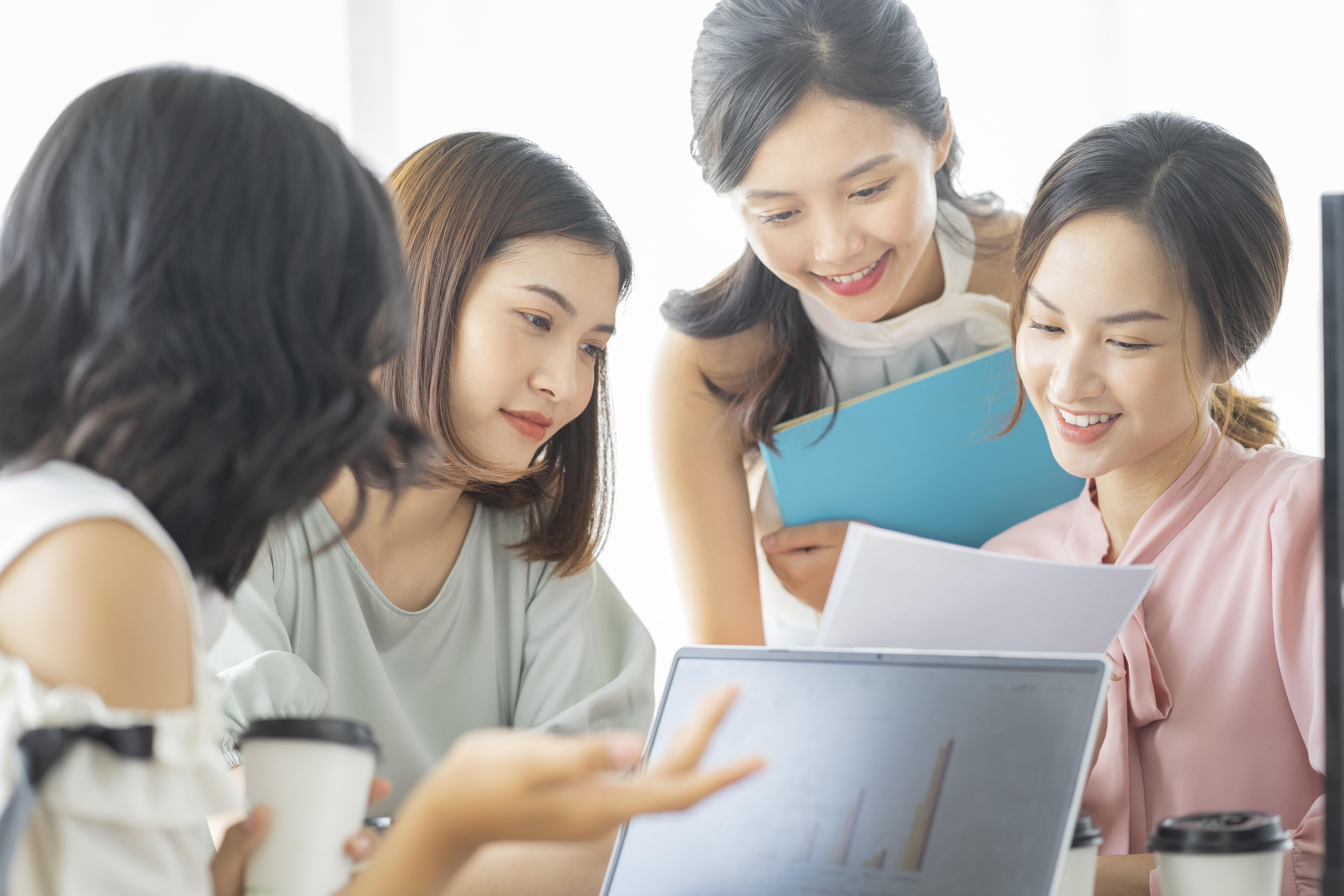 为什么职场上无法畅所欲言?学会职场必备说话术,让沟通畅行无阻 内容图2 女神网-大潮社TV实时追踪属于女人新资讯的综合网站! 为什么职场上无法畅所欲言?学会职场必备说话术,让沟通畅行无阻 更多学堂 图2张