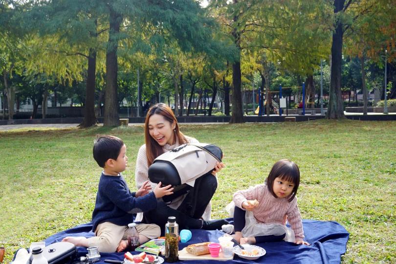 全职妈妈也能有创业梦:6 位斜杠妈咪经验分享,孩子可能是你开始的起源! 内容图4 女神网-大潮社TV实时追踪属于女人新资讯的综合网站! 全职妈妈也能有创业梦:6 位斜杠妈咪经验分享,孩子可能是你开始的起源! 更多学堂 图4张