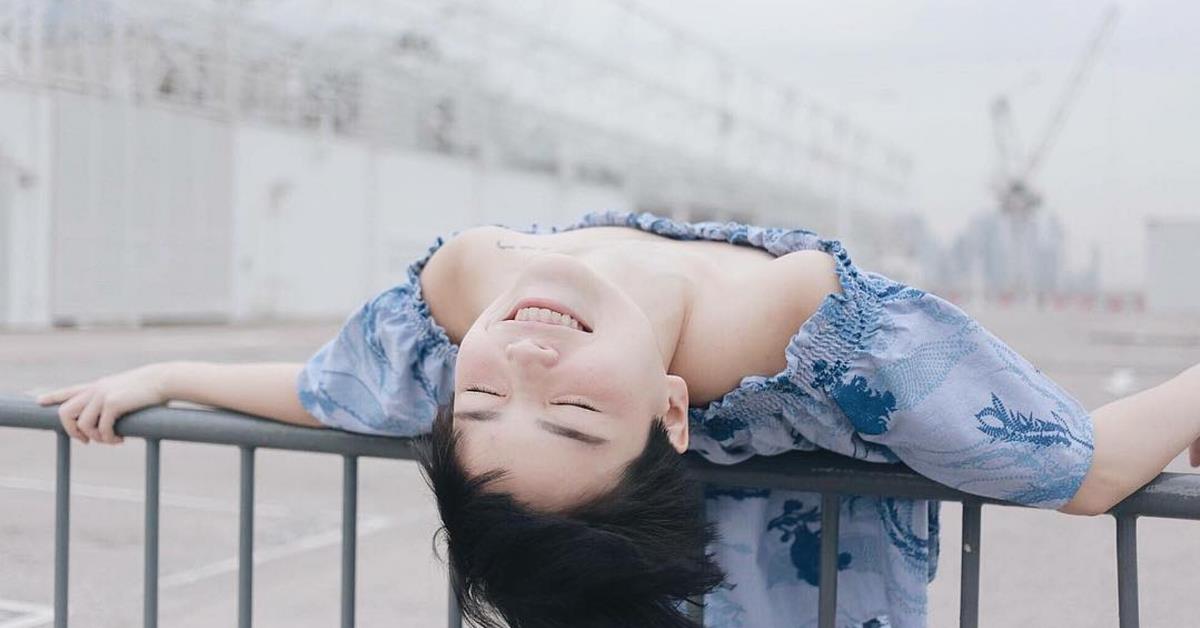 她不留前任任何物品:“有感情的是我们,不是旧物,留下旧物也留不住旧情。” 内容图1 女神网-大潮社TV实时追踪属于女人新资讯的综合网站! 她不留前任任何物品:“有感情的是我们,不是旧物,留下旧物也留不住旧情。” 专访故事 图1张