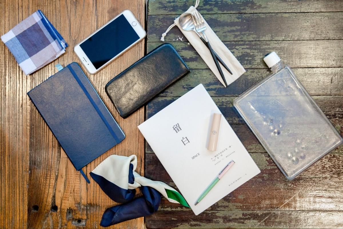 她不留前任任何物品:“有感情的是我们,不是旧物,留下旧物也留不住旧情。” 内容图4 女神网-大潮社TV实时追踪属于女人新资讯的综合网站! 她不留前任任何物品:“有感情的是我们,不是旧物,留下旧物也留不住旧情。” 专访故事 图4张