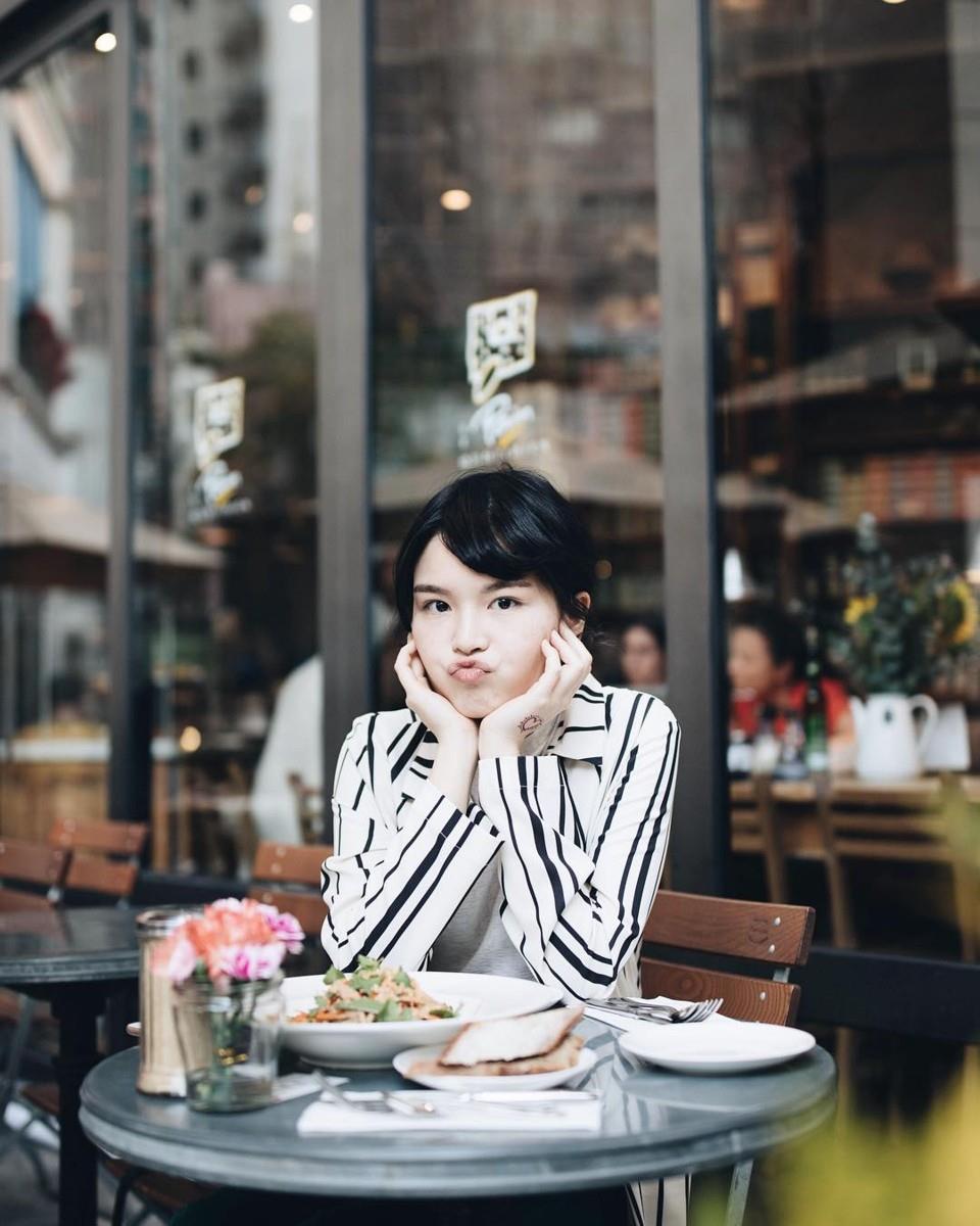 她不留前任任何物品:“有感情的是我们,不是旧物,留下旧物也留不住旧情。” 内容图7 女神网-大潮社TV实时追踪属于女人新资讯的综合网站! charlotte lin