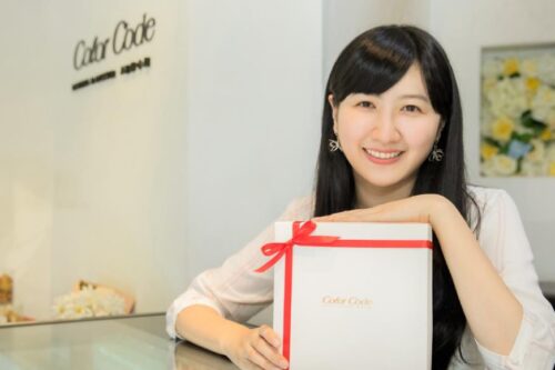 工作是种人生修练，Color C’ode 创办人 Kelly：“当有能力解决困难后，问题就不再是难题！”