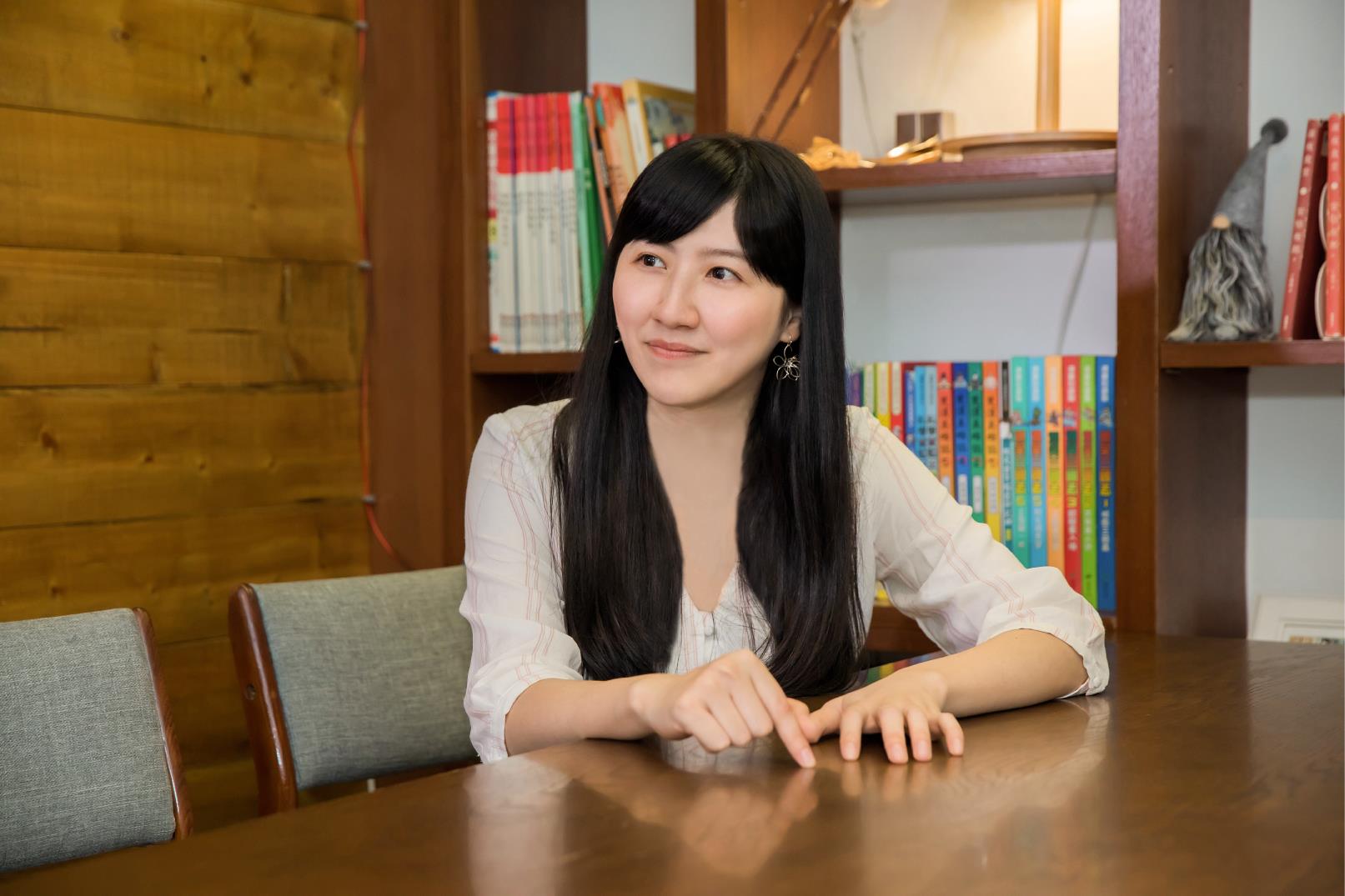 工作是种人生修练,Color C’ode 创办人 Kelly:“当有能力解决困难后,问题就不再是难题!” 内容图5 女神网-大潮社TV实时追踪属于女人新资讯的综合网站! JOHN0805_0805.jpg