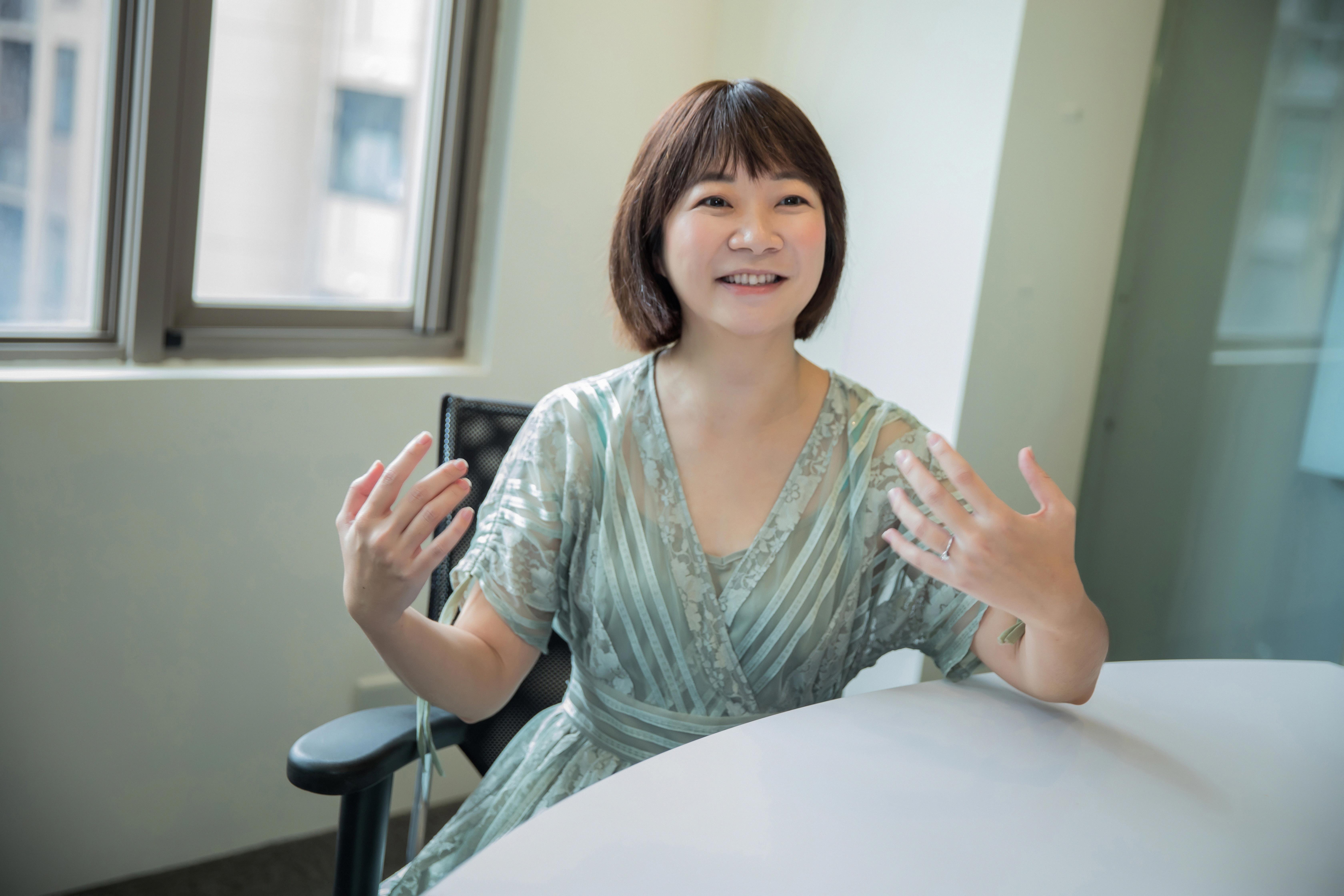 女人如同优雅的缎带!露比午茶创办人洪怡芳:“成就女性在每一个人生角色中绽放优雅,是件很幸福的事” 内容图2 女神网-大潮社TV实时追踪属于女人新资讯的综合网站! JOHN1039.jpg