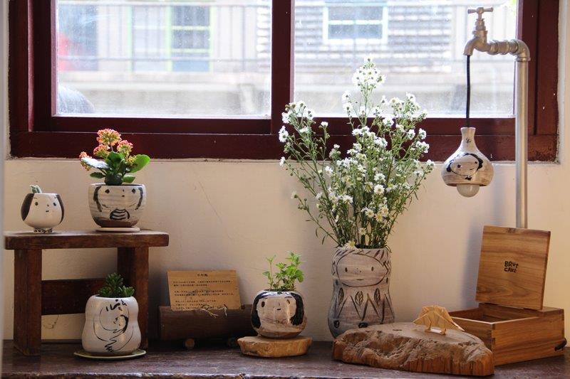 从行销转战市集、展览:“孩在”创办人林心恬在 6 坪的小店面,开启她的策展梦天地! 内容图2 女神网-大潮社TV实时追踪属于女人新资讯的综合网站! 422818_321823614540528_1175999685_n (1).jpg