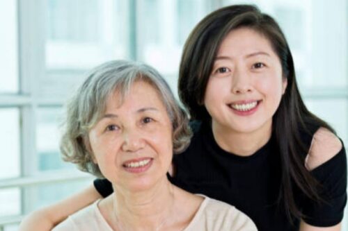 “空巢期”成为人生转捩点：二度就业的她，成为失智长辈口中的天使照服员