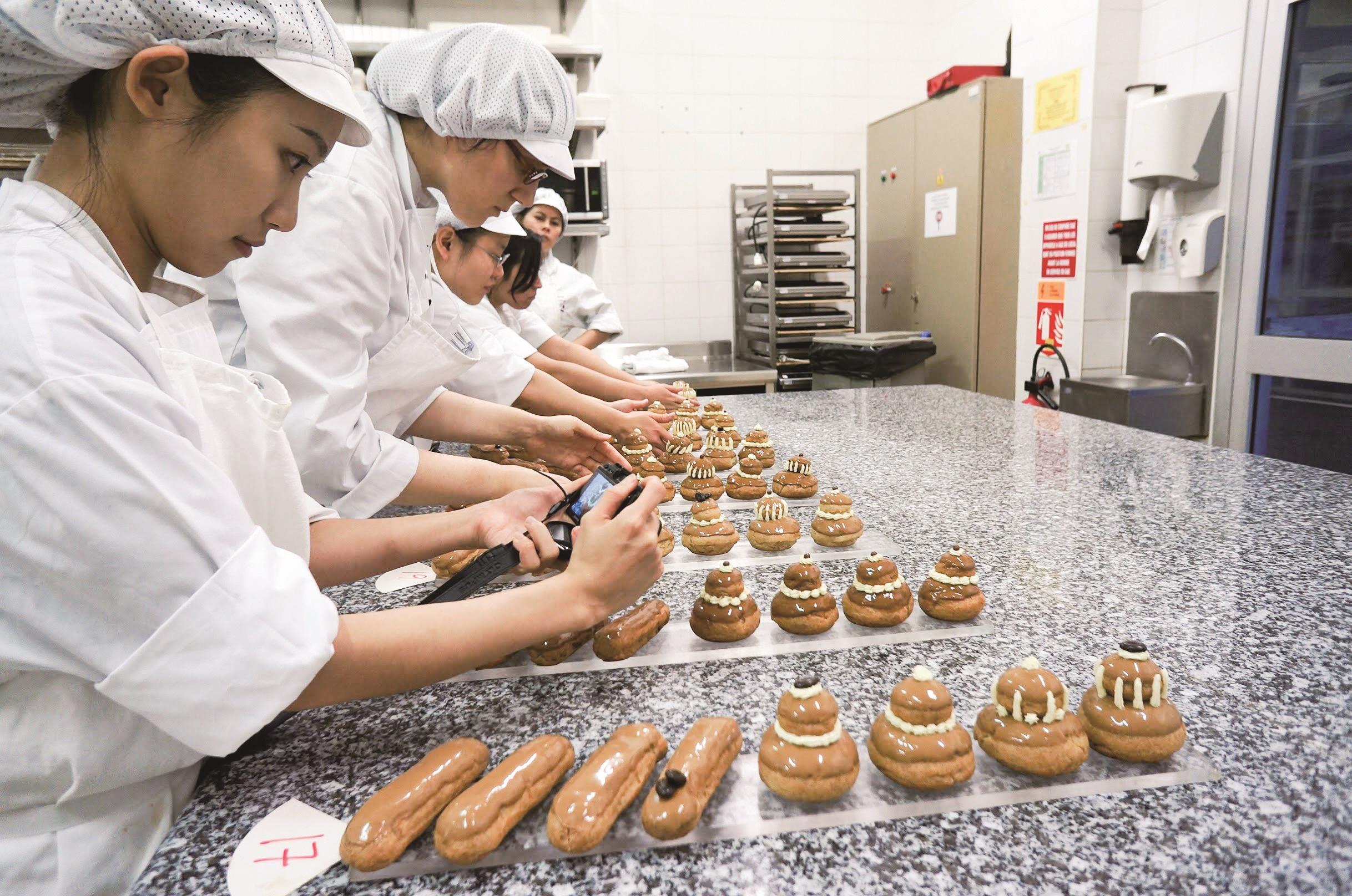 踩着不确定前行:旅法甜点鉴赏作家陈颖走过徬徨期,化身法式甜点与大众间对话的转译桥梁 内容图2 女神网-大潮社TV实时追踪属于女人新资讯的综合网站! 4-3_photo2