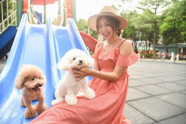 誓言作毛小孩的守护者!安苡爱:“领养那一刻开始,它们就是我一辈子的家人” 内容图4 女神网-大潮社TV实时追踪属于女人新资讯的综合网站! adb461d0-1527844488-5a626ce2c14993a0b7da718825db3c41-600x400