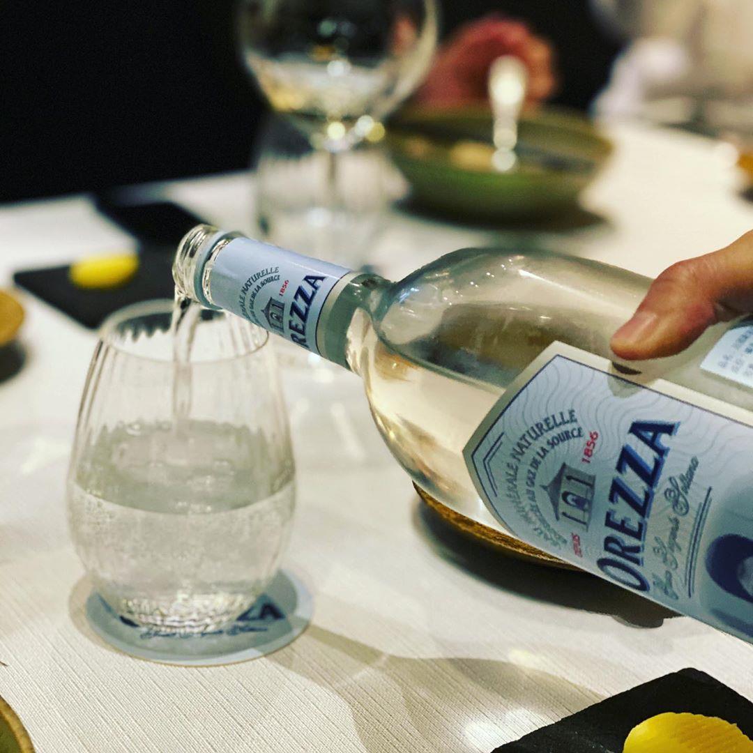 内地台湾仅 3 人!品水师陈君洁分享“喝水也能赚”的秘辛甘苦谈! 内容图5 女神网-大潮社TV实时追踪属于女人新资讯的综合网站! 75256794_139024857388251_5911458127196506533_n