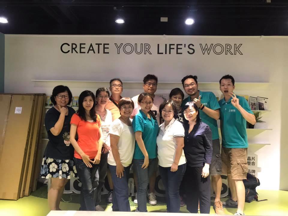 传递快乐的乐龄守护者!智乐活乐龄活动社群:“长辈的笑容,是我们最大的 KPI” 内容图6 女神网-大潮社TV实时追踪属于女人新资讯的综合网站! 传递快乐的乐龄守护者!智乐活乐龄活动社群:“长辈的笑容,是我们最大的 KPI” 专访故事 图6张