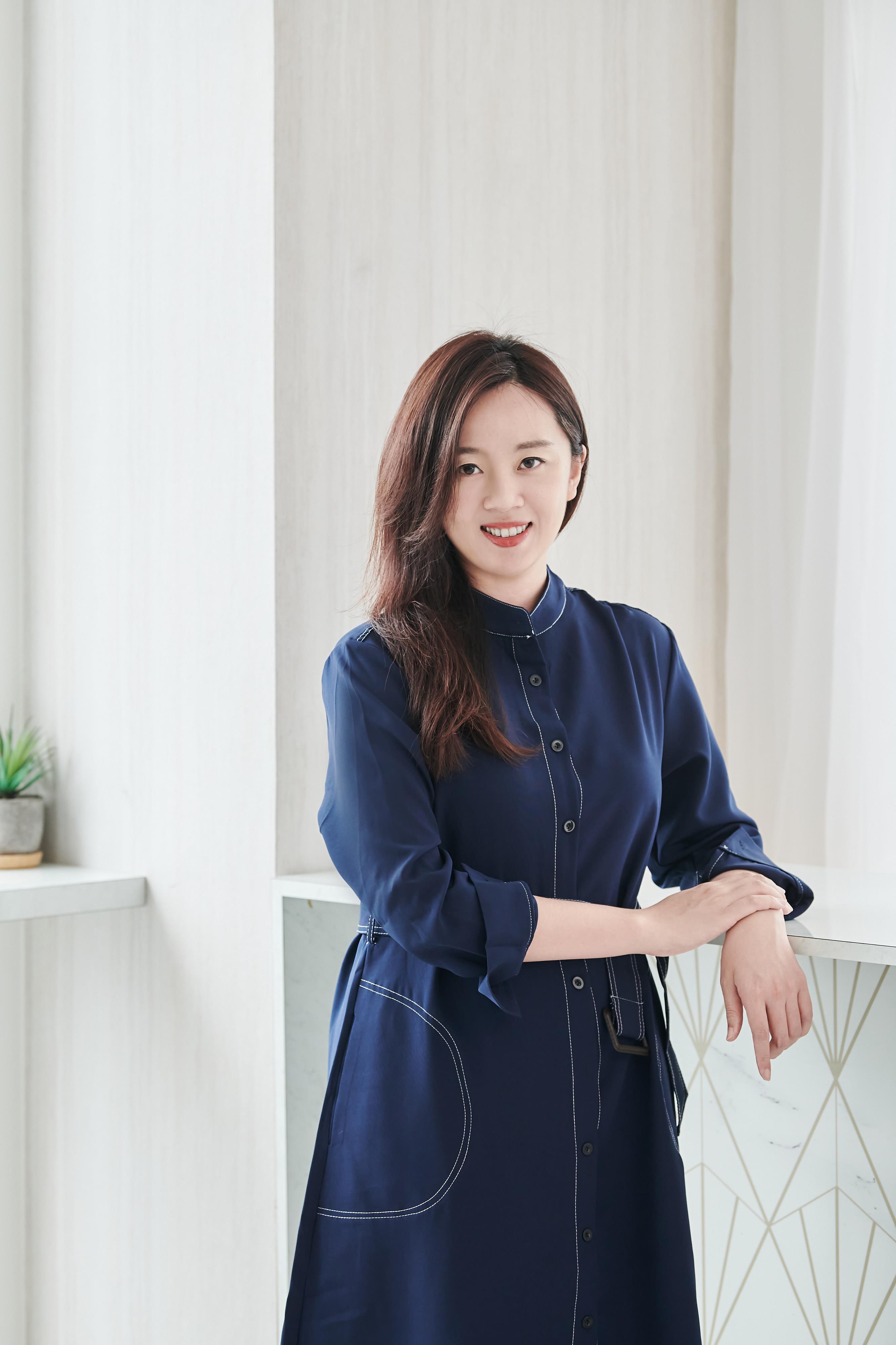 《公主创业家系列 04》茶籽堂营运长陈瑄筑,职场里不须王子拯救的现代版公主 内容图2 女神网-大潮社TV实时追踪属于女人新资讯的综合网站! 《公主创业家系列 04》茶籽堂营运长陈瑄筑,职场里不须王子拯救的现代版公主 专访故事 图2张