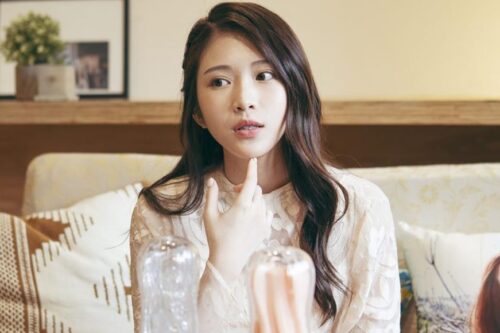 从节目主持人到群众募资计划者！郑家纯以肩负使命的自觉，用正向、积极的观点大方谈论健康的性知识