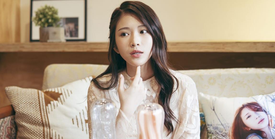 从节目主持人到群众募资计划者!郑家纯以肩负使命的自觉,用正向、积极的观点大方谈论健康的性知识 内容图1 女神网-大潮社TV实时追踪属于女人新资讯的综合网站! 从节目主持人到群众募资计划者!郑家纯以肩负使命的自觉,用正向、积极的观点大方谈论健康的性知识 专访故事 图1张