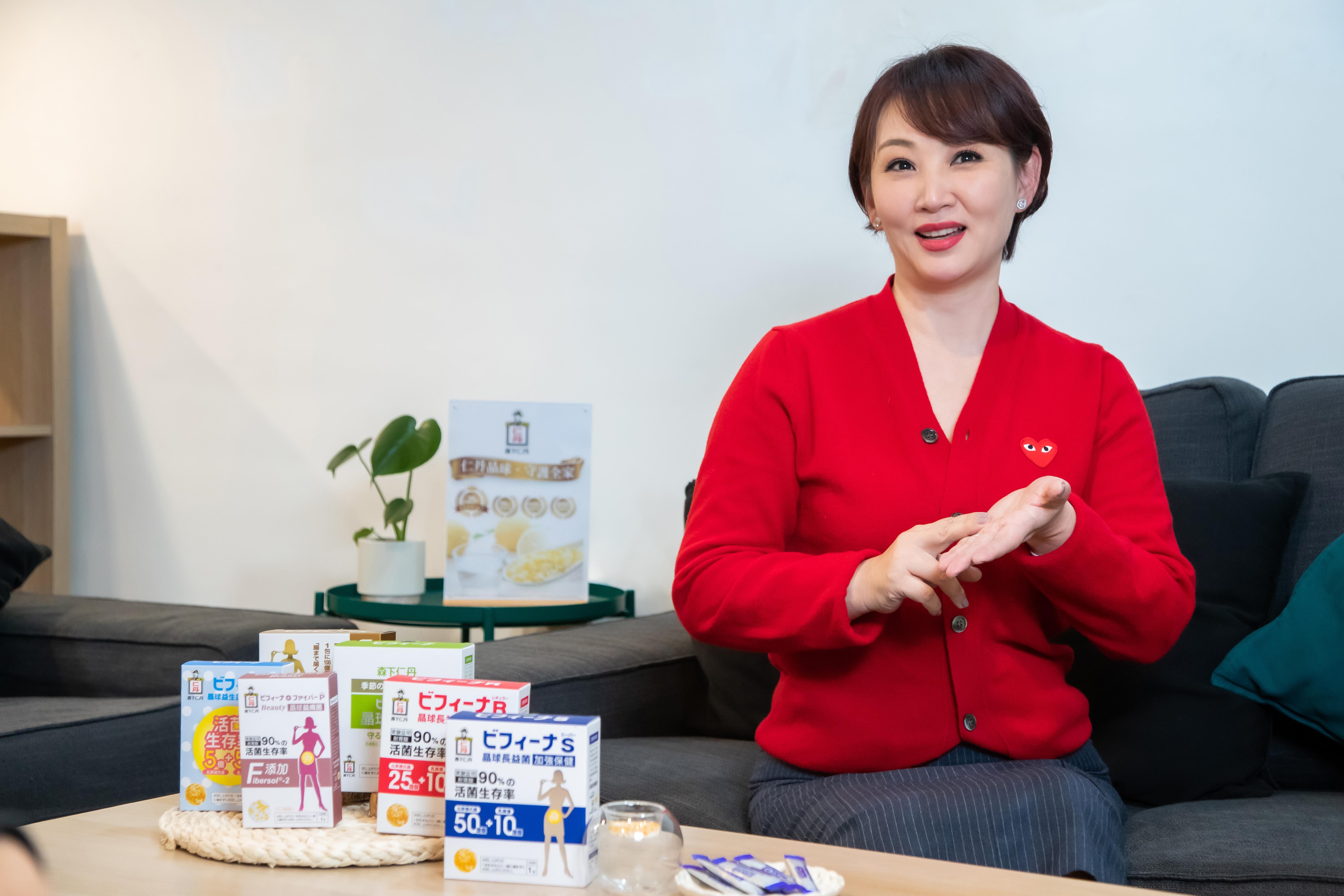 “好门媳妇”郁方的健康幸福人生:让正向的信念,引领我们步入顺畅人生! 内容图4 女神网-大潮社TV实时追踪属于女人新资讯的综合网站! “好门媳妇”郁方的健康幸福人生:让正向的信念,引领我们步入顺畅人生! 专访故事 图4张