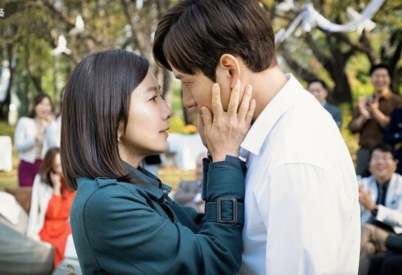 关于“背叛创伤症候群”4 种常见的反应:丧失自信、不稳定的情绪起伏,都该特别注意! 内容图1 女神网-大潮社TV实时追踪属于女人新资讯的综合网站! 关于“背叛创伤症候群”4 种常见的反应:丧失自信、不稳定的情绪起伏,都该特别注意! 愈心灵 图1张