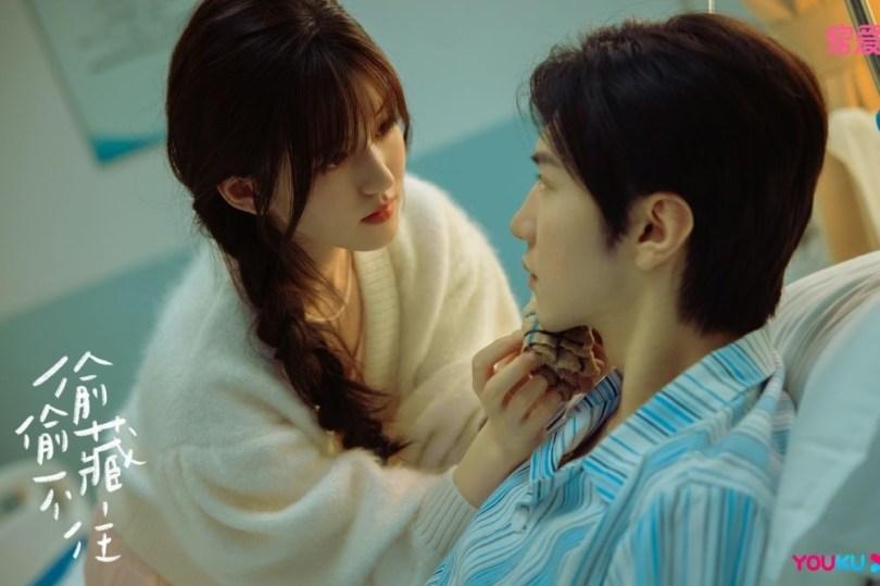 赵露思、陈哲远《偷偷藏不住》人气爆红高糖演出:在爱里成长的人,能更勇敢地去爱 内容图2 女神网-大潮社TV实时追踪属于女人新资讯的综合网站! 赵露思、陈哲远《偷偷藏不住》人气爆红高糖演出:在爱里成长的人,能更勇敢地去爱 新学堂 图2张